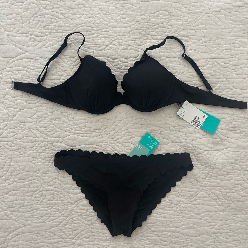 H&M Black Scalloped Bikini Set